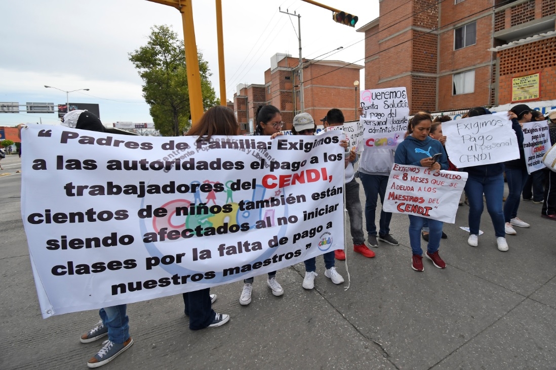 Trabajadores y usuarios de Cendis se quejan por falta de recursos; SEP dice que el viernes pagará