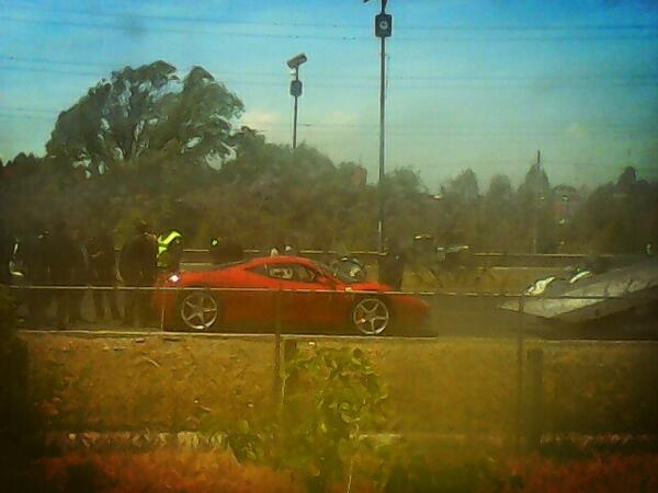 Ferrari genera fuerte movilización policíaca en Periférico