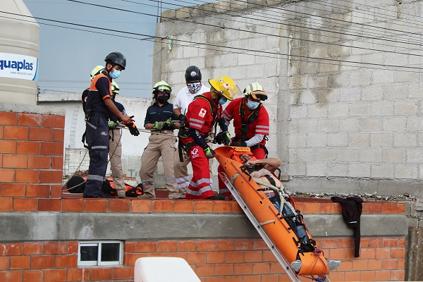 Trabajador se electrocuta en una vivienda de la colonia Barranca Honda
