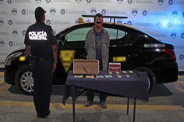 Asaltante de Oxxo se hacía pasar por taxista y es detenido en Granjas San Isidro
