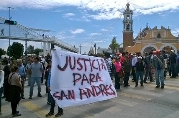 FOTOS: Habitantes de San Andrés Cholula cierran la carretera federal a Atlixco