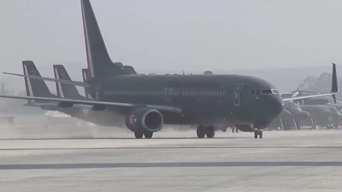 Estrenan pista del nuevo aeropuerto en Santa Lucía
