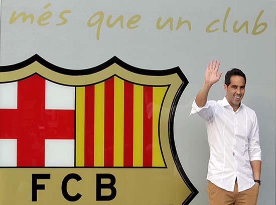 Claudio Bravo, feliz de llegar al Barcelona