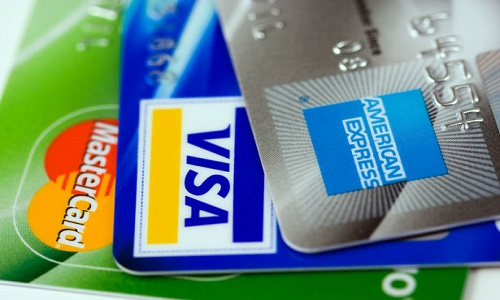 ¿Tarjeta de Crédito o Débito? Los mexicanos prefieren…