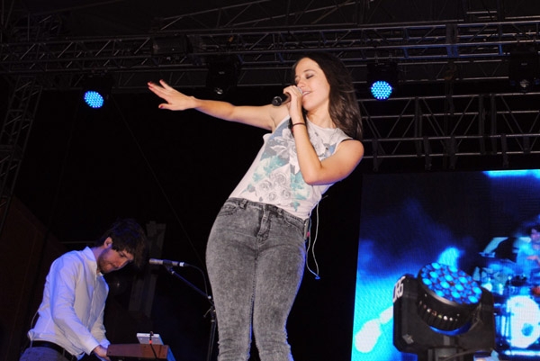 Ximena Sariñana presenta nuevo disco en Outlet de Puebla