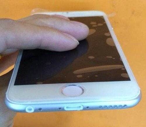 Se filtran fotos del supuesto iPhone 6 de 5”