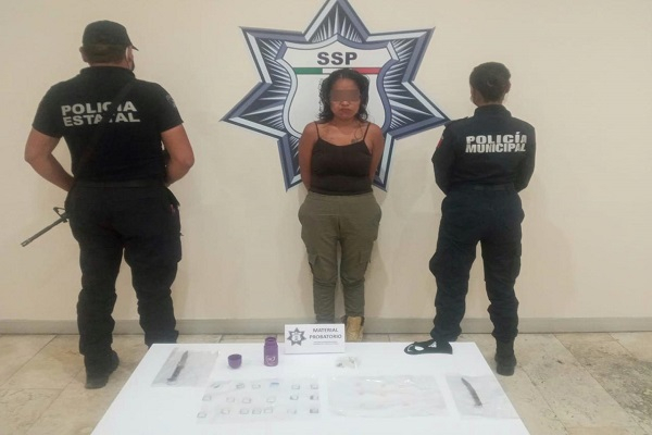 Vendedora de drogas de la banda de “Los Pelones” es capturada en Atlixco