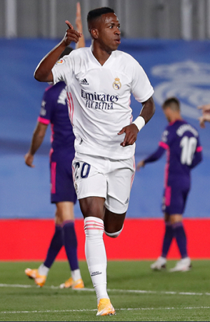 Real Madrid se impuso 1-0 al Valladolid en la liga de España