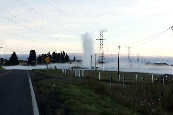 Fuga de gas alertó a vecinos de Ahuazotepec; personal de Pemex logró controlarla