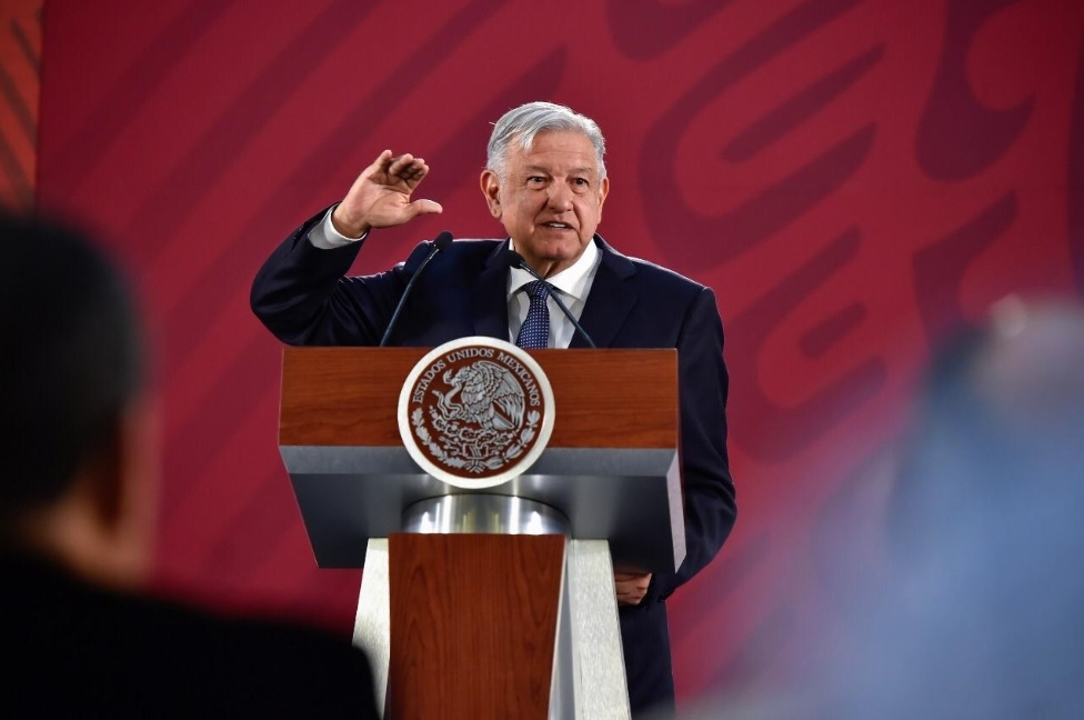 AMLO entregará directamente a padres y maestros el dinero para obras escolares