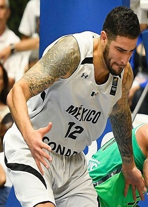 VIDEO: Basquetbolista mexicano inició pelea en bar de Argentina