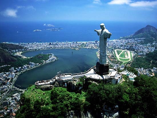 Desaparece mexicano en Brasil; se aventó de un crucero