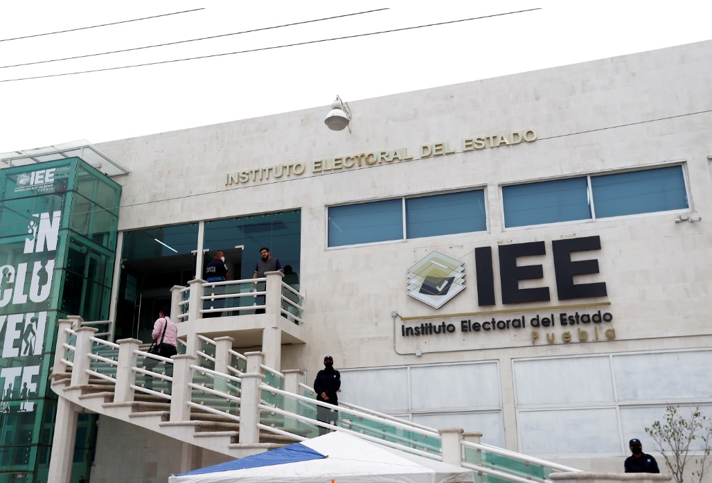 IEE reforma lineamientos para la realización de debates