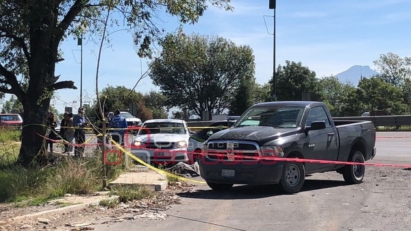 Hallan cadáver de un hombre en el Periférico de Puebla