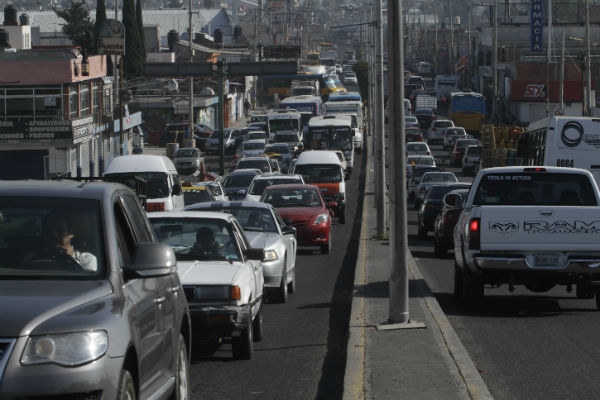 Conoce cierres viales y vías alternas para conducir en Puebla