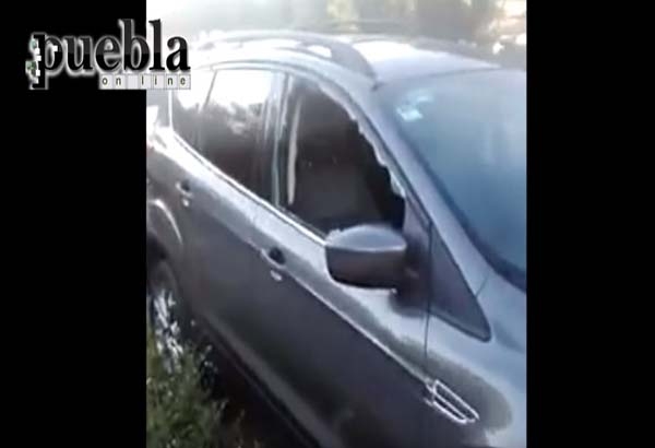 Cristalazos a 3 camionetas estacionadas frente al Parque del Arte