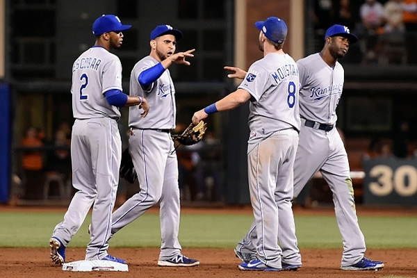Kansas City manda Serie Mundial al séptimo juego ante San Francisco