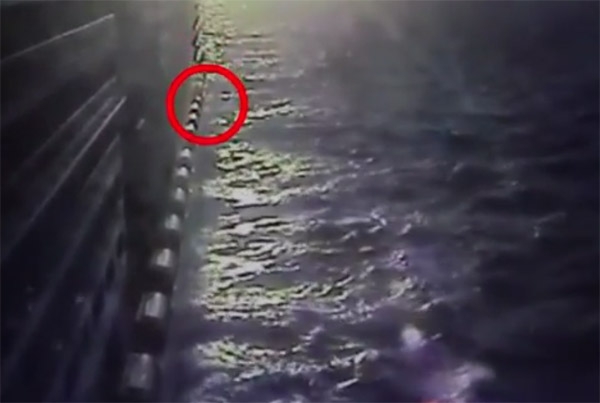 VIDEO: Momento en que mexicano se avienta al mar en Brasil