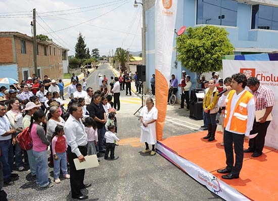 San Pedro Cholula: JJE inaugura pavimentación de calle en Tlautla