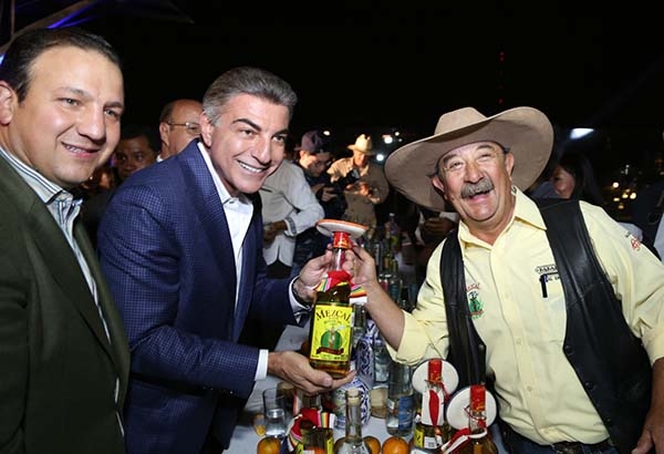 Tony Gali presenta la campaña “Mezcal de Puebla”