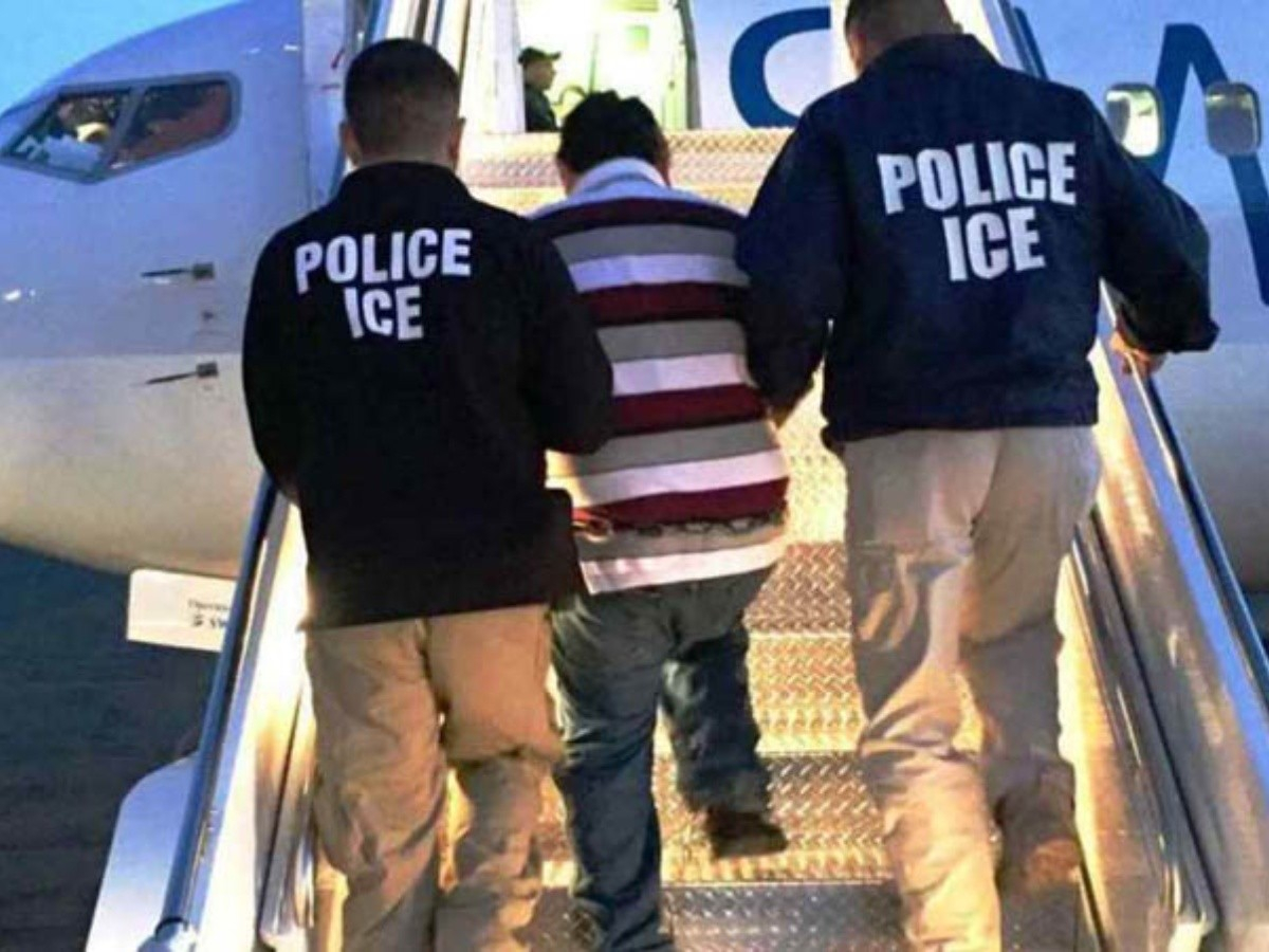 10.5 mil poblanos repatriados de EU en la pandemia
