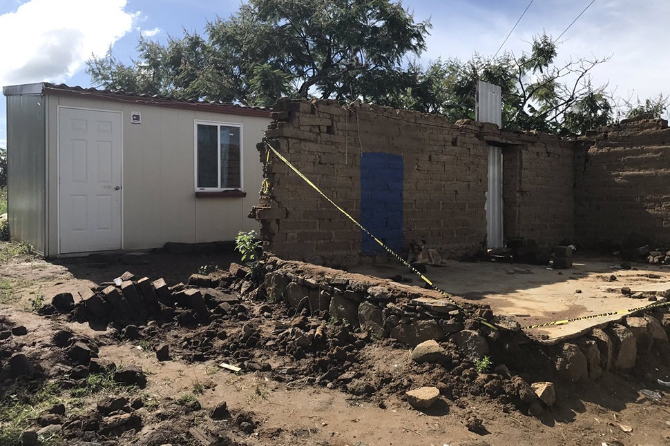 Recupera su casa mujer de 80 años que también perdió a su esposo en Xochiteopan