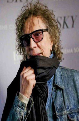 Muere Mick Rock, fotógrafo de los rockeros, a los 72 años