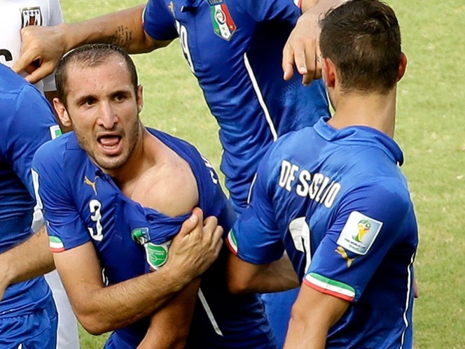 Giorgio Chiellini consideró excesivo el castigo a Luis Suárez