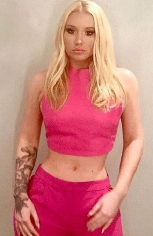 Iggy Azalea, “al descubierto” en redes sociales