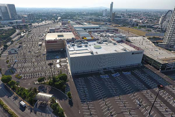 74 centros y plazas comerciales de Puebla se alistan para reactivarse