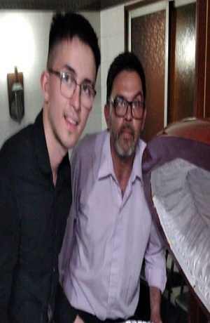 Amenazan de muerte a sujetos que se tomaron foto con Maradona en ataúd