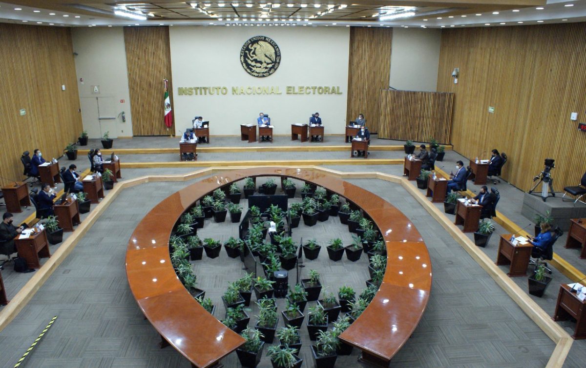 INE: casi mil 500 mdp costará consulta sobre juicio a expresidentes