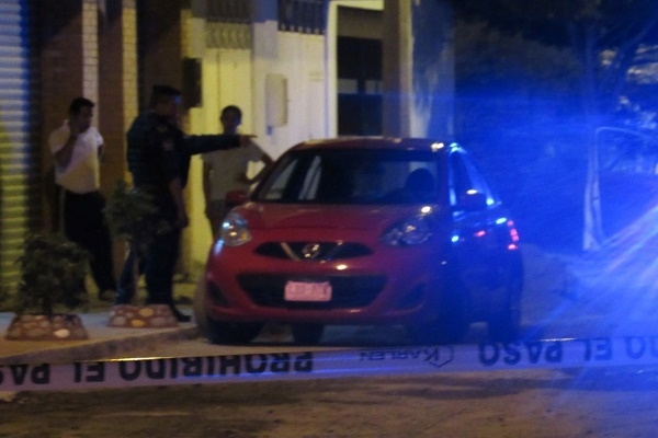 Sujeto mató a su esposa a puñaladas y frente a su hija en Tlaltenango