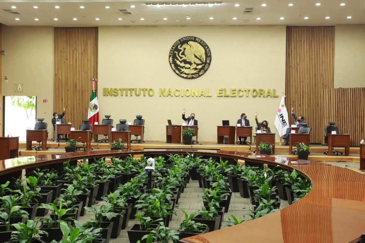Partidos deberán postular al menos a tres mujeres en gubernaturas de 2022: INE