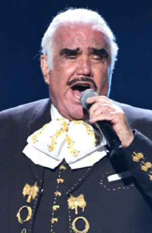 Vicente Fernández cumple un mes hospitalizado; sigue en terapia intensiva