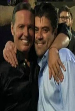 “El Burro” Van Rankin presume momento con Luis Miguel