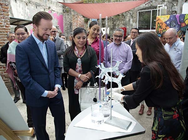 Luis Banck inaugura el Centro Municipal Vive Atoyac