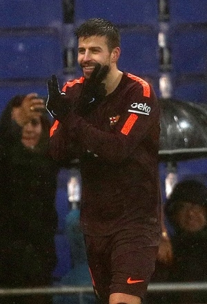 Piqué salvó al Barcelona y logró empate ante el Espanyol