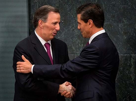 Preparan relevo en Hacienda ante inminente destape de Meade como candidato del PRI