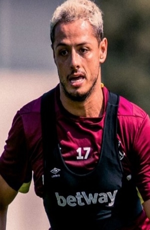 Chicharito regresará a las canchas tras virus