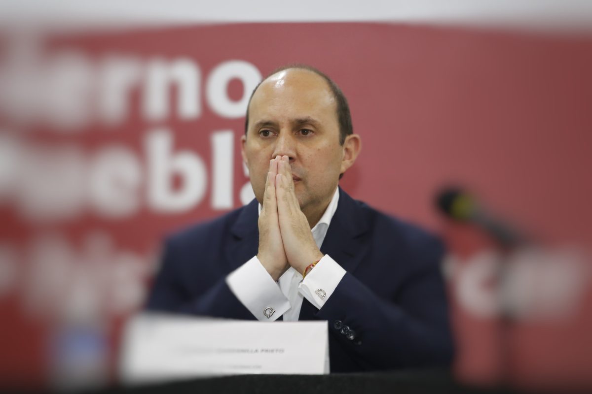 Si Manzanilla sustrajo documentos oficiales es un delito: Barbosa