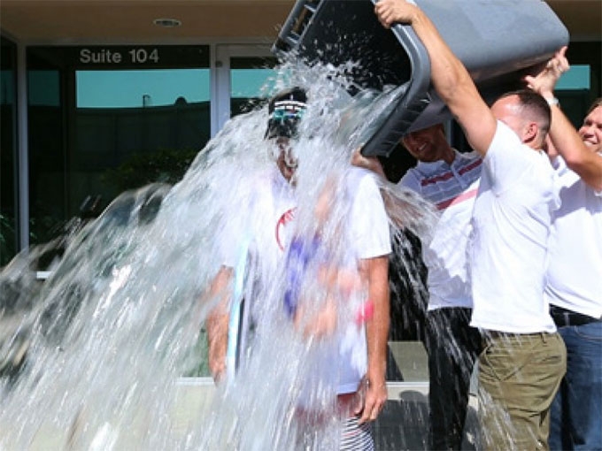 ¿Cuánta agua se ha gastado en el #ALSIceBucketChallenge?