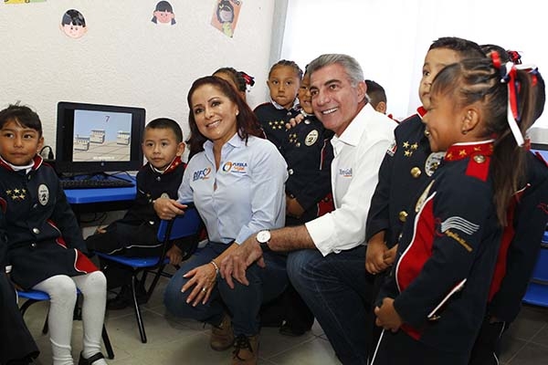 Tony Gali cumple con equipamiento tecnológico de preescolares