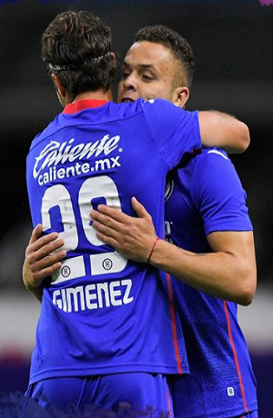 Cruz Azul regresa a la senda del triunfo al imponerse 1-0 al Pachuca