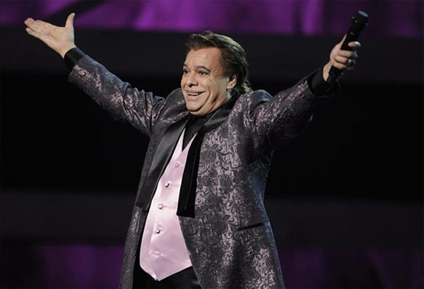 Hospitalizan a Juan Gabriel en Las Vegas por cuadro de neumonía