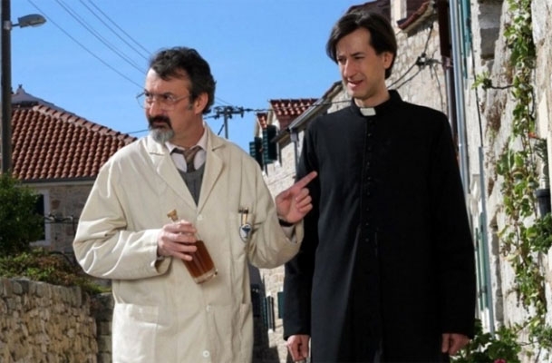 Los niños del cura: humor y crítica a la Iglesia Católica