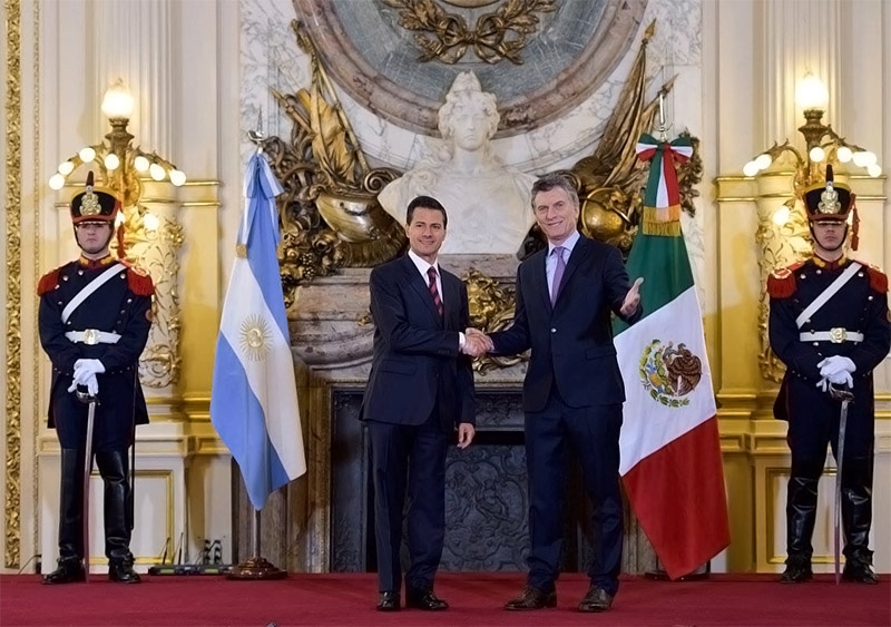 Presidentes de México y Argentina trazan ruta para TLC