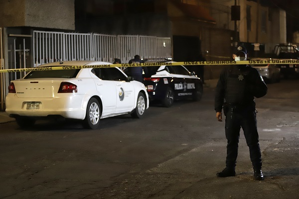 Joven muere al caer de un edificio en Puebla