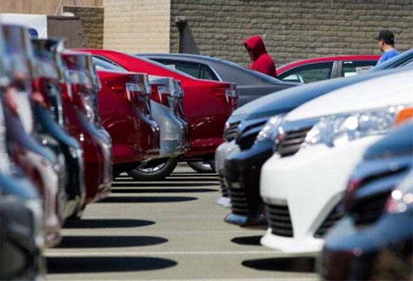 Volkswagen Brasil en paro técnico por caída en la venta de autos