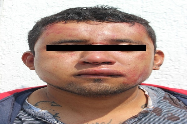 Apuñaló a esposa e hija con un cuchillo; fue detenido en Bosques de El Pilar